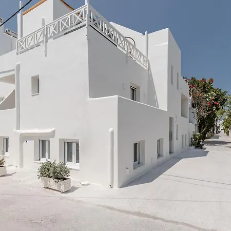 Heavenly & מלון דירות Naxos City