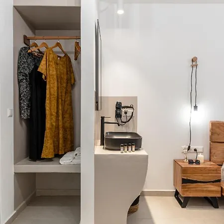 Heavenly & Naxos City