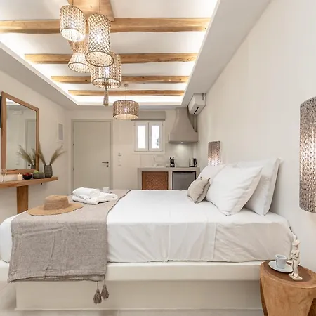 Heavenly & Hotel apartamentowy Naxos City