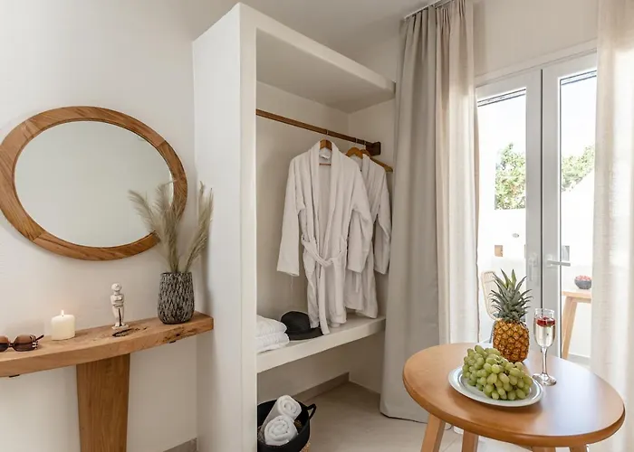 Heavenly & Naxos City