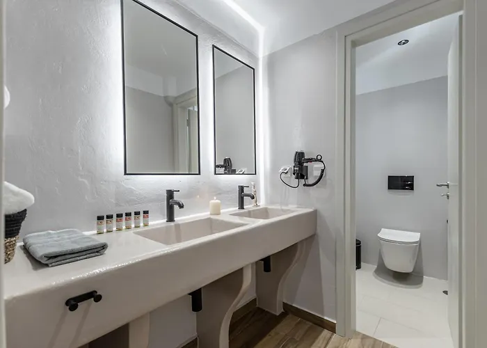 Aparthotel Heavenly & Naxos City